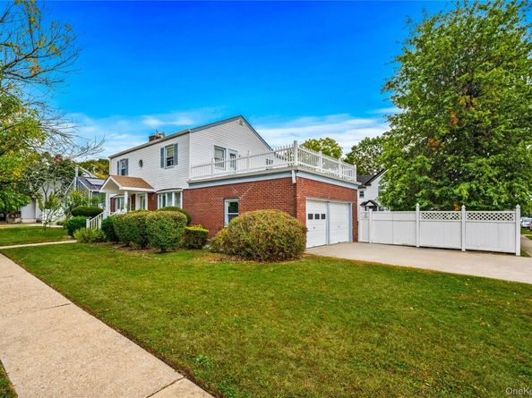 28 Elizabeth Avenue, Hempstead NY 11550