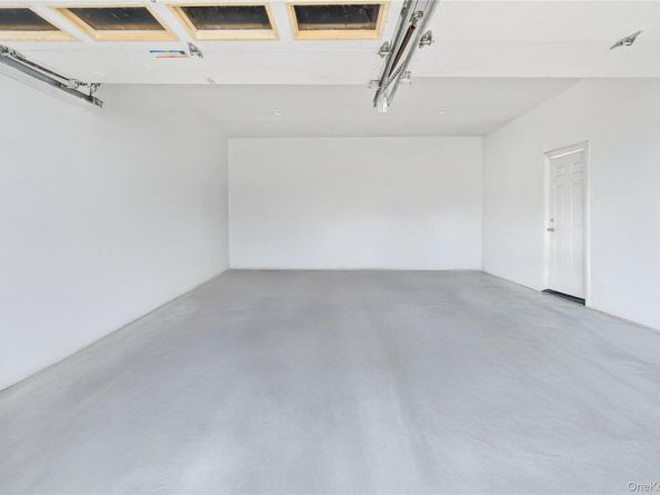 28 Elizabeth Avenue, Hempstead NY 11550