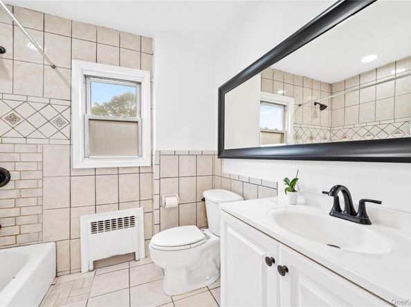 28 Elizabeth Avenue, Hempstead NY 11550