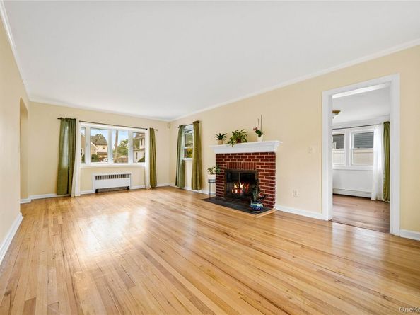 28 Elizabeth Avenue, Hempstead NY 11550