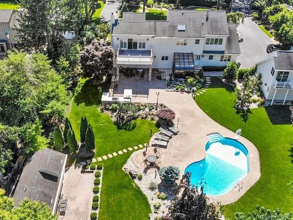 45 Westcliff Drive, Dix Hills NY 11746