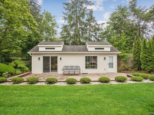 45 Westcliff Drive, Dix Hills NY 11746