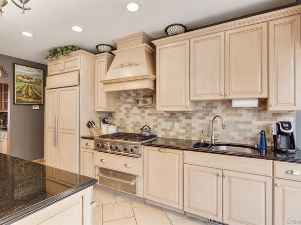 45 Westcliff Drive, Dix Hills NY 11746