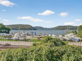 527 Viewpoint Terrace, Peekskill NY 10566
