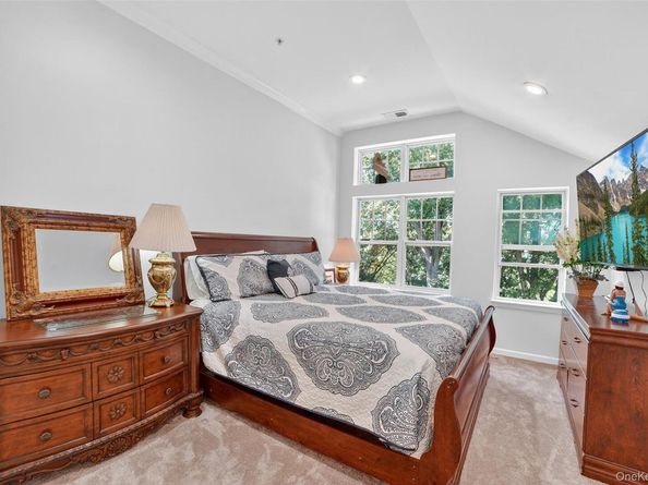 527 Viewpoint Terrace, Peekskill NY 10566