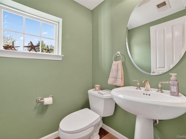 527 Viewpoint Terrace, Peekskill NY 10566