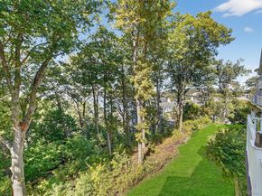 527 Viewpoint Terrace, Peekskill NY 10566