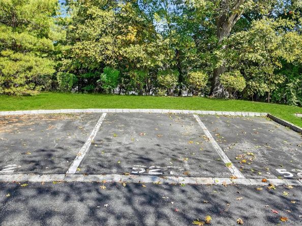 527 Viewpoint Terrace, Peekskill NY 10566