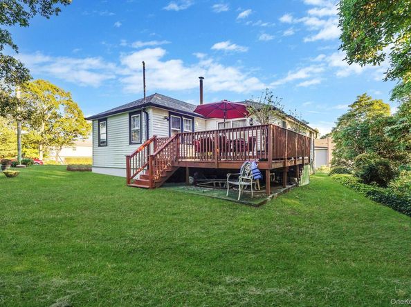 3 Fort Hill Road, Hampton Bays NY 11946