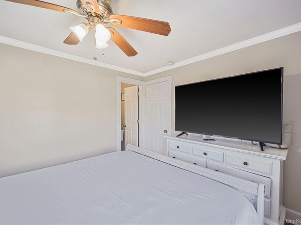 3 Fort Hill Road, Hampton Bays NY 11946
