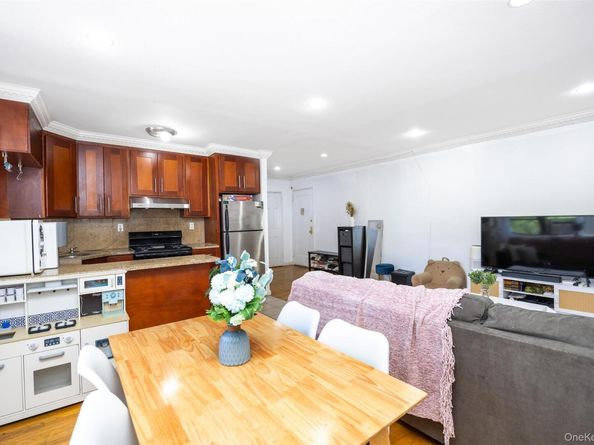 150-15 72 Rd 5F, Flushing NY 11367