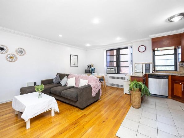 150-15 72 Rd 5F, Flushing NY 11367
