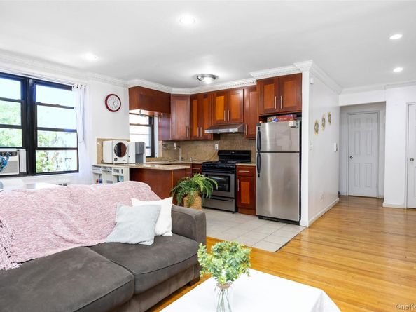 150-15 72 Rd 5F, Flushing NY 11367