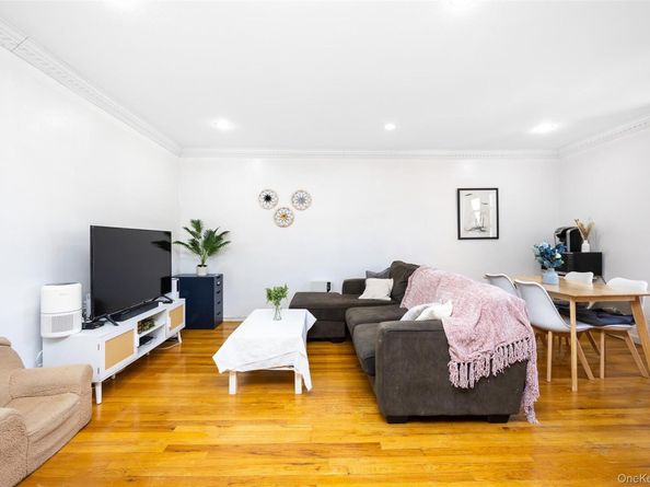 150-15 72 Rd 5F, Flushing NY 11367