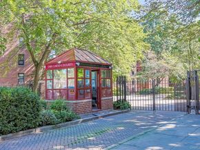 150-15 72 Rd 5F, Flushing NY 11367