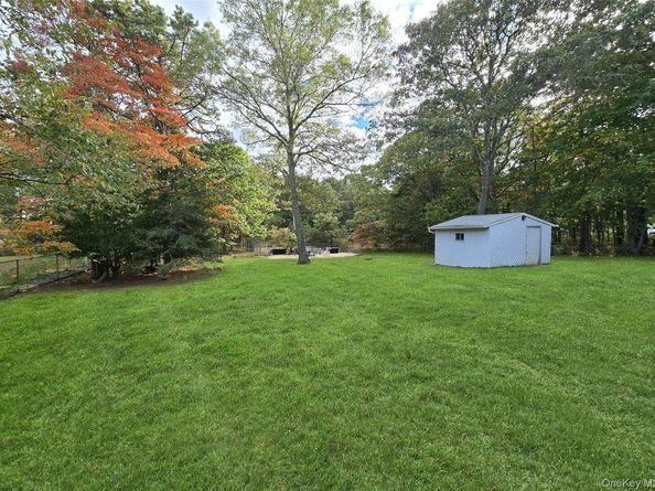50 Hawthorne Street, Selden NY 11784