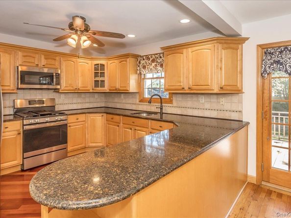 2186 McClellan Street, East Meadow NY 11554