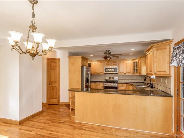 2186 McClellan Street, East Meadow NY 11554