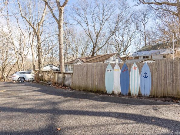 47 Woodcliff Trail, Baiting Hollow NY 11933