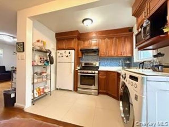 217-11 73 Avenue 2, Bayside NY 11364