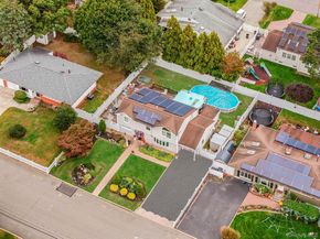 197 E 2nd Street, Deer Park NY 11729