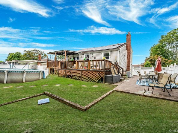 197 E 2nd Street, Deer Park NY 11729
