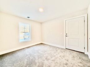 40 St George Drive, Shirley NY 11967