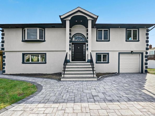 2675 Bellmore Avenue, Bellmore NY 11710