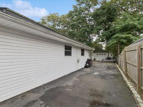 7 Pinetree Drive, Shirley NY 11967
