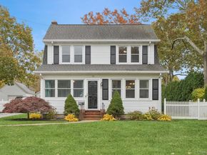 148 Woodhull Avenue, Riverside NY 11901