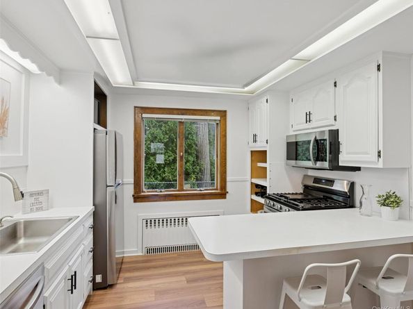 148 Woodhull Avenue, Riverside NY 11901