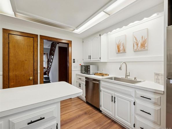 148 Woodhull Avenue, Riverside NY 11901