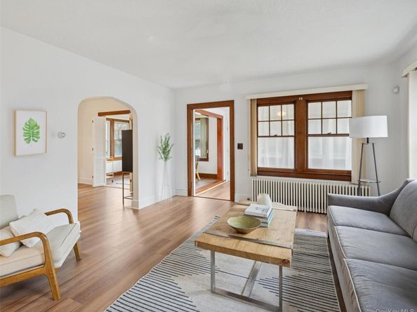 148 Woodhull Avenue, Riverside NY 11901