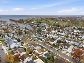 3328 Woodward Street, Oceanside NY 11572