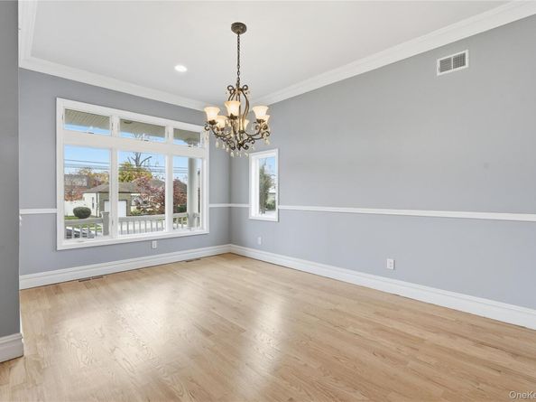 3328 Woodward Street, Oceanside NY 11572