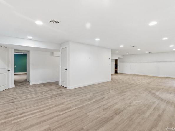 3328 Woodward Street, Oceanside NY 11572