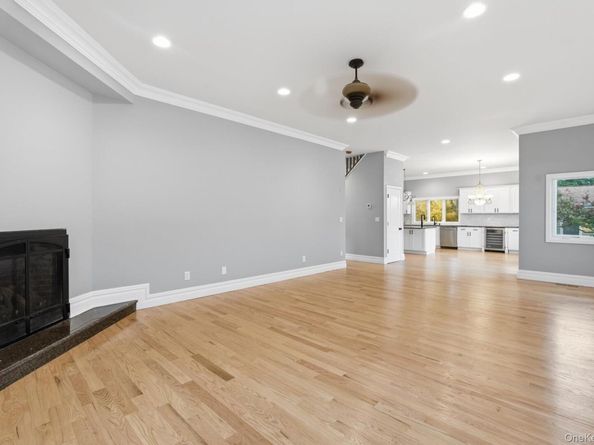 3328 Woodward Street, Oceanside NY 11572