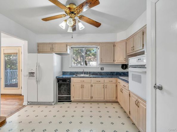 31 Virginia Court, Sayville NY 11782