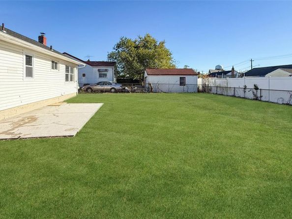 3 Beta Drive, Amityville NY 11701