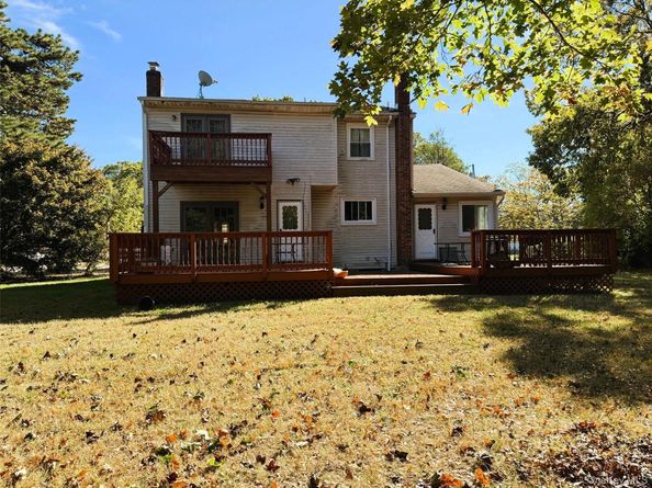 71 Banana Street, Central Islip NY 11722