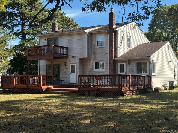 71 Banana Street, Central Islip NY 11722