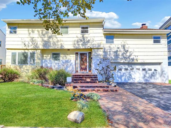 25 Park Circle, Cedarhurst NY 11516