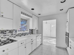 25 Park Circle, Cedarhurst NY 11516