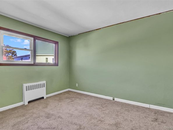 25 Park Circle, Cedarhurst NY 11516