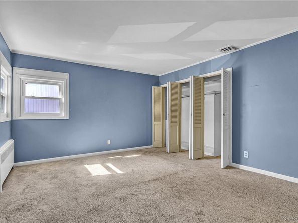 25 Park Circle, Cedarhurst NY 11516
