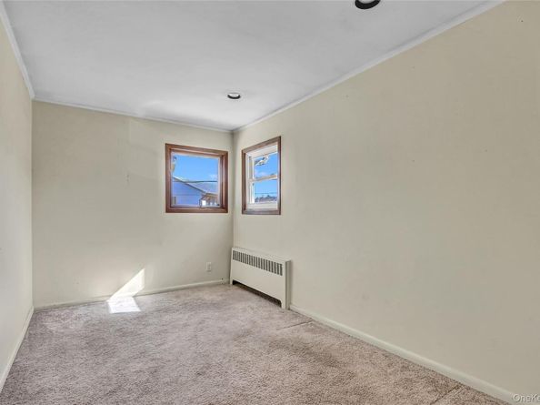 25 Park Circle, Cedarhurst NY 11516