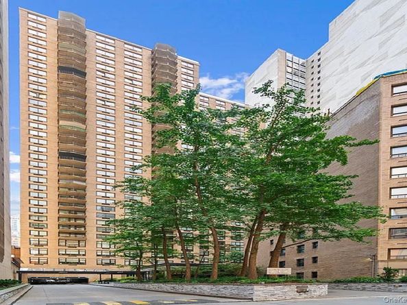 212 East 47th st 30D, New York (Manhattan) NY 10017