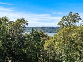 42 Pine Street 3B, Yonkers NY 10701