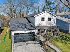 105 Radcliff Avenue, Port Washington NY 11050