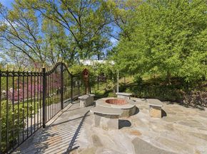 33 Greenbriar Drive, Chappaqua NY 10514